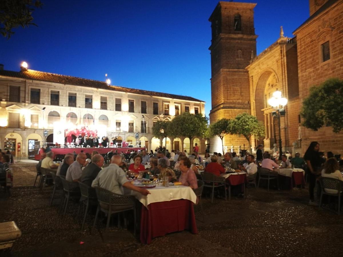 Hotel La Casona del Abuelo Parra Villanueva De Los Infantes Exterior foto